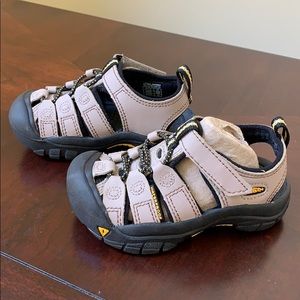 Keen Toddler tan/Kahaki Sandals - size 8